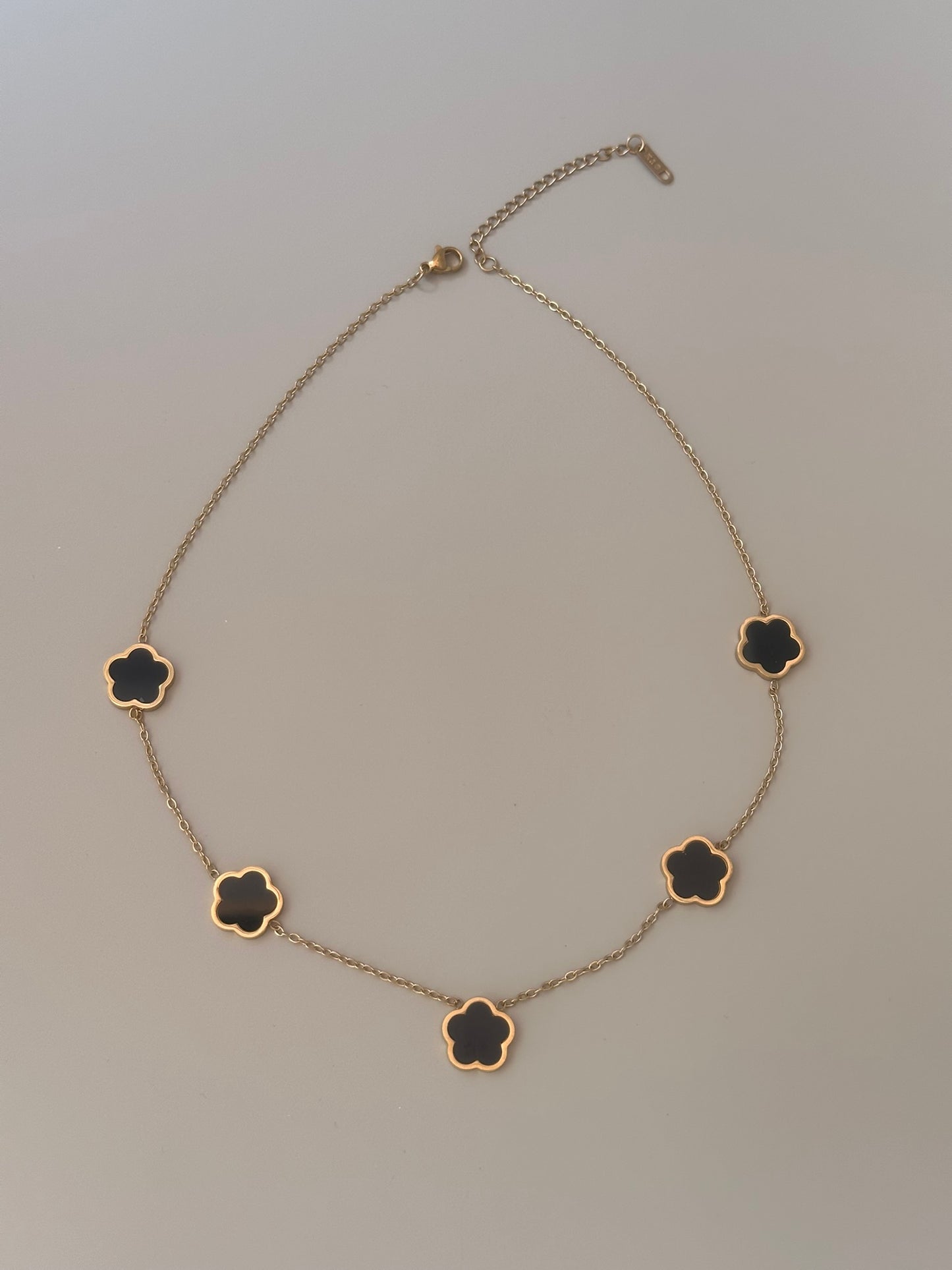 Lucky Charm Necklace – 18K Gold Plated Stainless Steel Five-Leaf for Women, Waterproof and Elegant