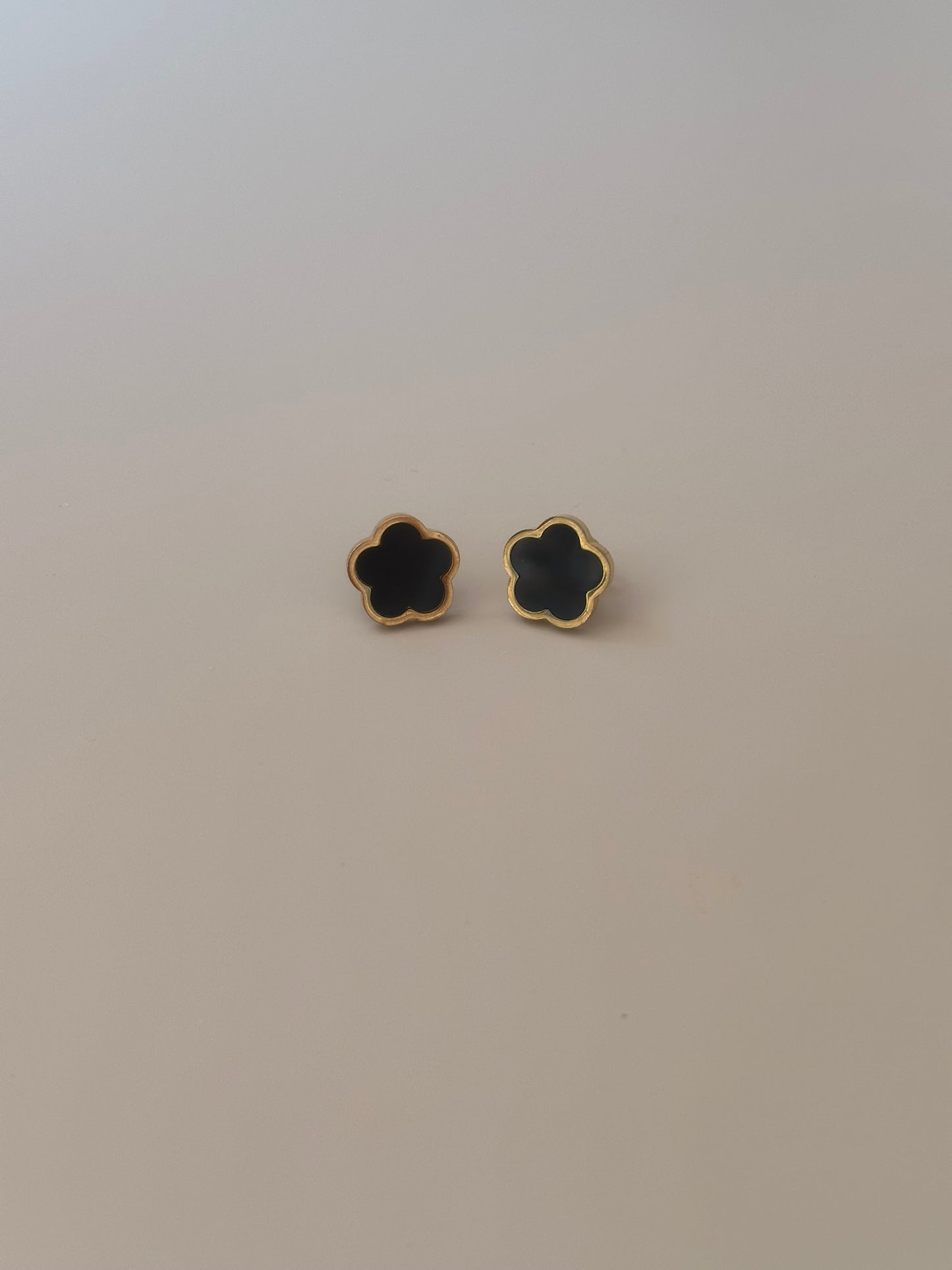Lucky Charm Earrings – 18K Gold Plated Stainless Steel Five-Leaf for Women, Waterproof and Elegant